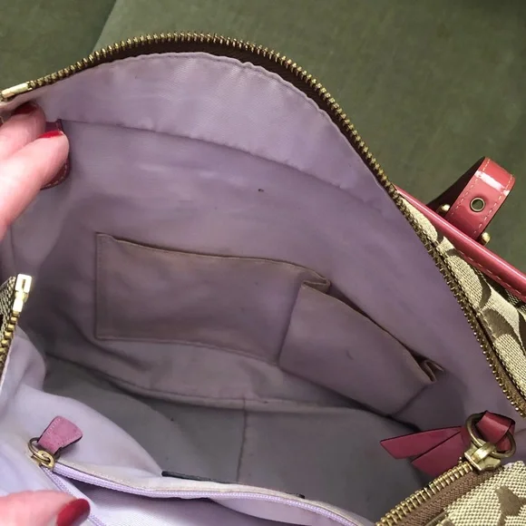 Coach, pink and khaki monogram tote bag - Picture 7 of 9